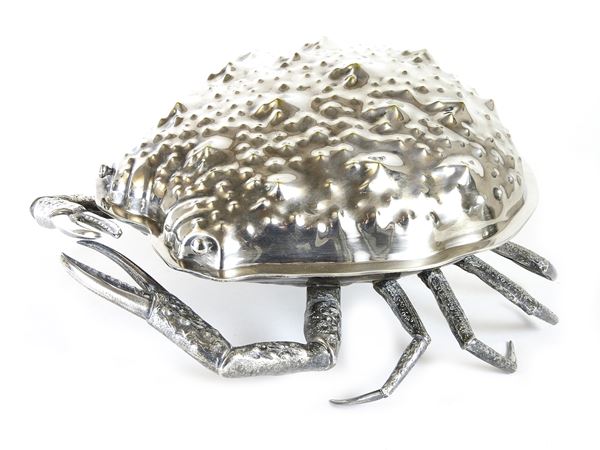 A Silver-plated Crab Shaped Hors d'Oeuvre Tray
