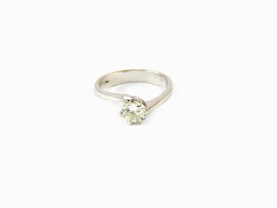 Anello Solitario in Oro Bianco con Diamante
