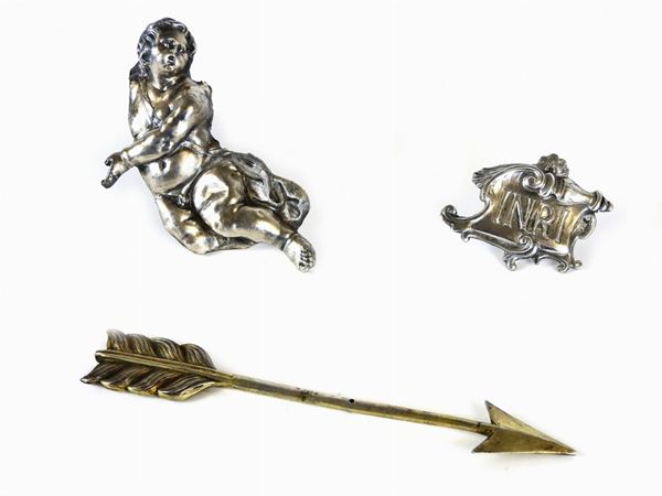 Lot of Silver and Silver-plated Fragments  (18th/19th Century)  - Auction Furniture and Paintings from a House in Val d'Elsa / A Collection of Modern and Contemporary Art - Lots 304-590 - II - Maison Bibelot - Casa d'Aste Firenze - Milano
