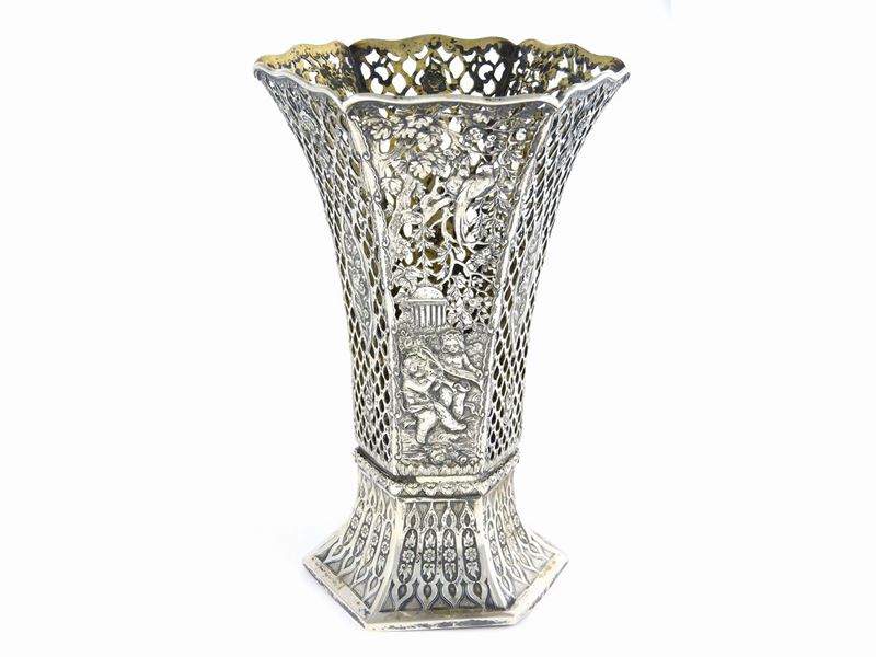 Vaso a Tromba in Argento