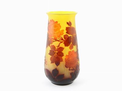 Vaso in Vetro Lavorato All'acido a Cammeo, Inizio del XX Secolo