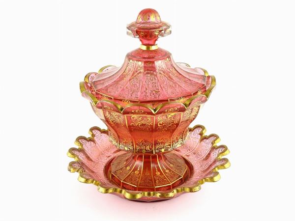 A Red Bohemian Crystal Mustard Jar  - Auction Furniture and Paintings from a House in Val d'Elsa / A Collection of Modern and Contemporary Art - Lots 304-590 - II - Maison Bibelot - Casa d'Aste Firenze - Milano