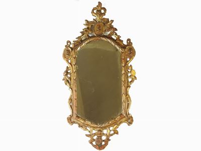Ventolina in Legno Intagliato e Dorato