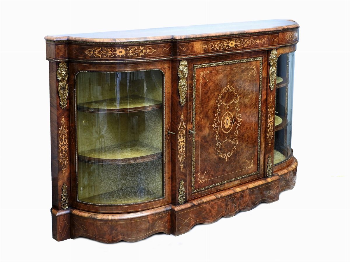 Credenza Impiallacciata in Noce, Radica e Altre Essenze