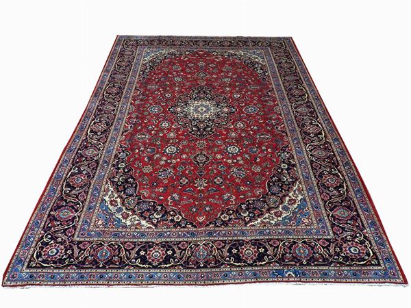 A Persian Keishan Carpet  - Auction Furniture and Paintings from a House in Val d'Elsa / A Collection of Modern and Contemporary Art - Lots 304-590 - II - Maison Bibelot - Casa d'Aste Firenze - Milano