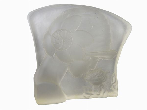 A Frosted Glass Lowrelief Plaque  (1930/40s)  - Auction Furniture and Paintings from a House in Val d'Elsa / A Collection of Modern and Contemporary Art - Lots 304-590 - II - Maison Bibelot - Casa d'Aste Firenze - Milano