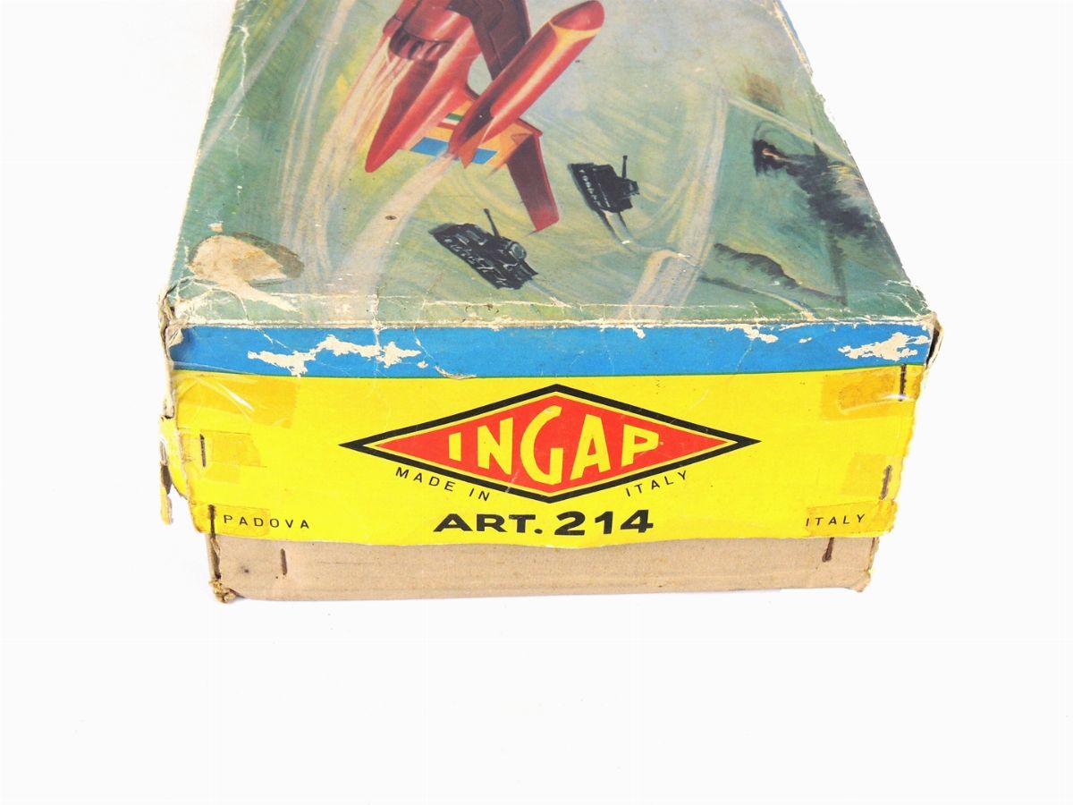 Ingap, Aereo "aviogetto" MC Donnell F 101b