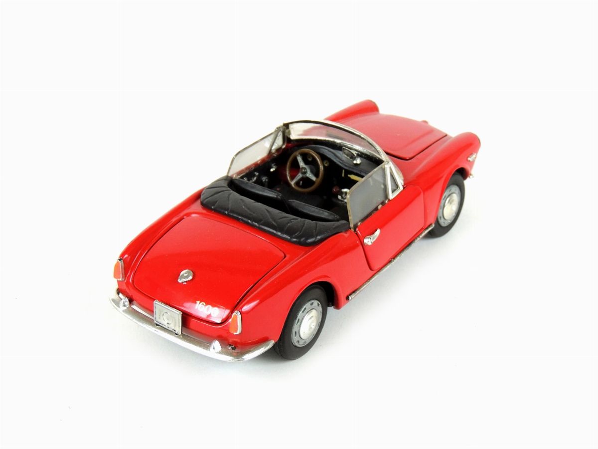 Togi, Alfa Romeo Giulia Spyder