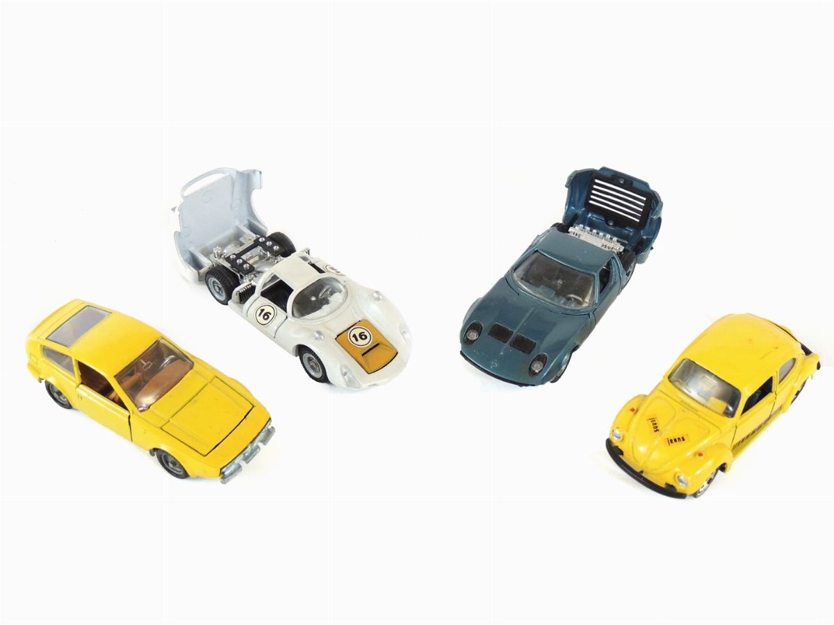 Mebetoys, Quattro Macchine