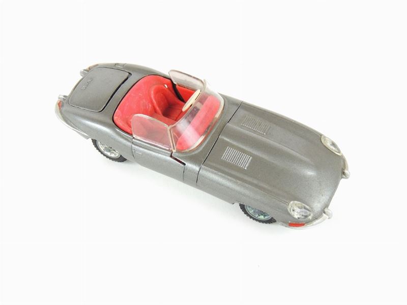 Tekno, Jaguar e Type