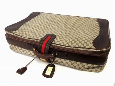 Valigia Rigida in Tela Monogram, Gucci