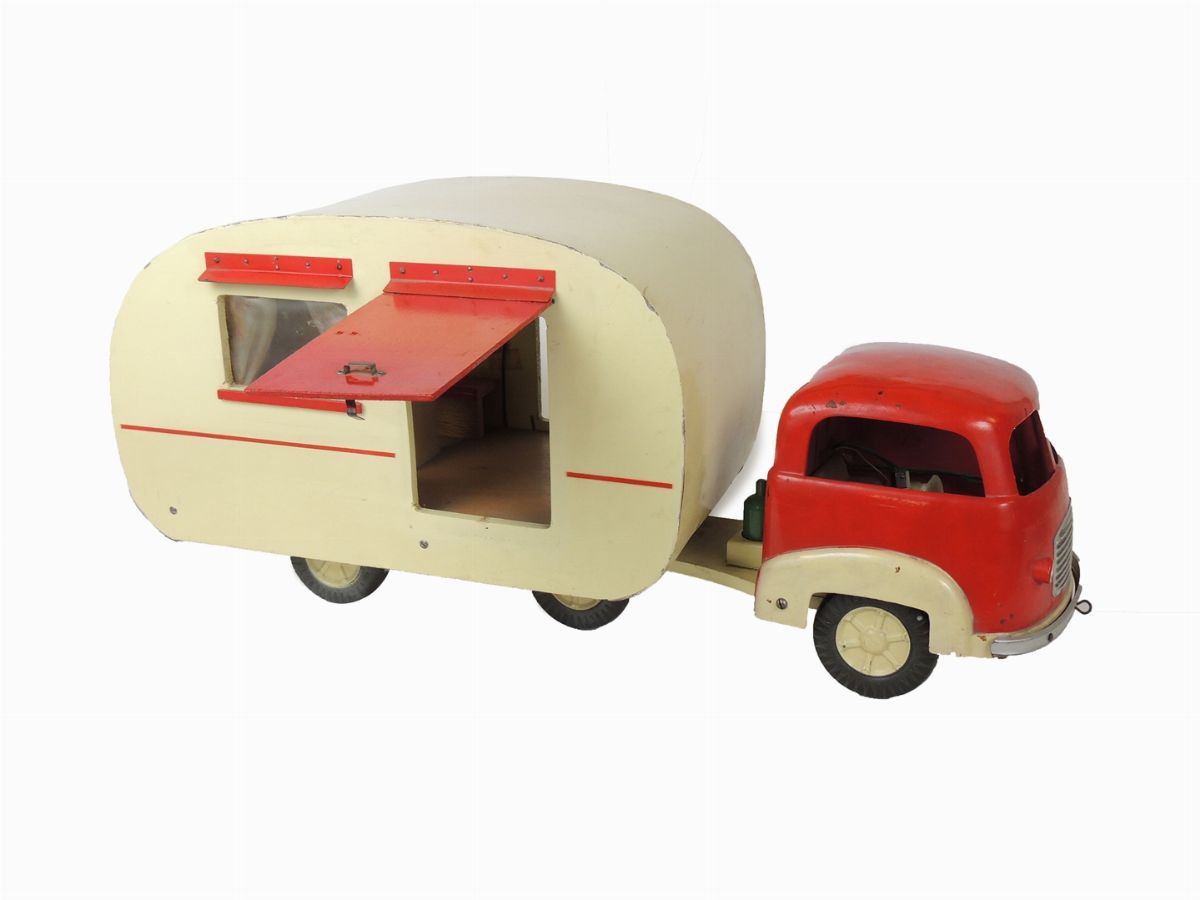 Zax, Camper