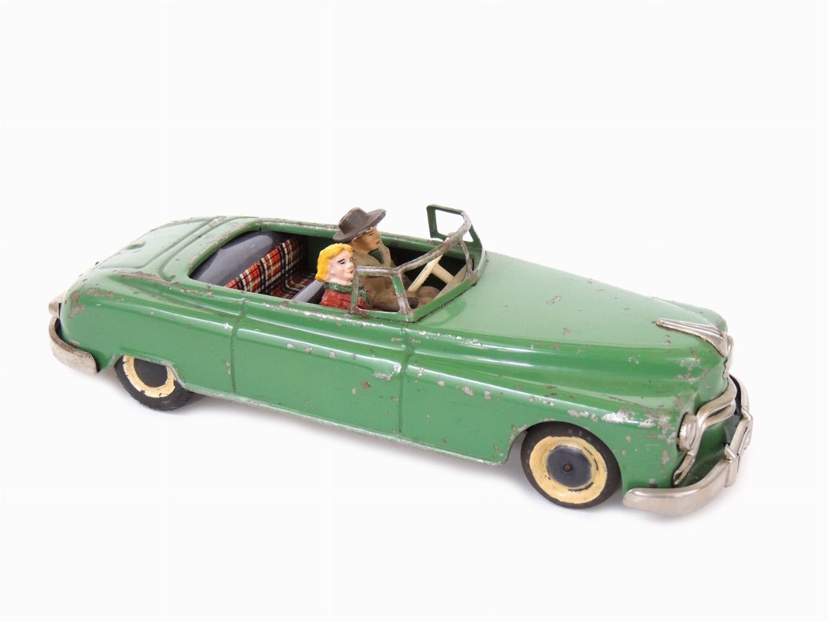 Arnold, Auto