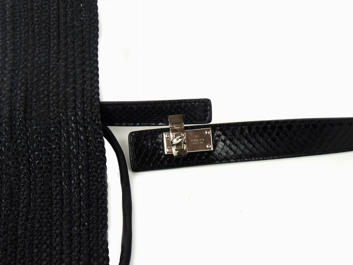 Due Cinture in Pelle Nera, Gucci