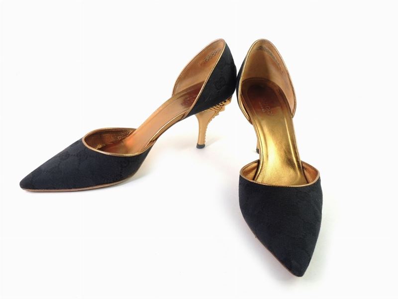 Paia di Décolleté in Tela Monogram Nera, Gucci