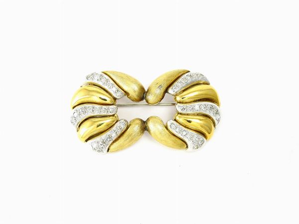 Satin and polished yellow gold, white gold and diamonds brooch