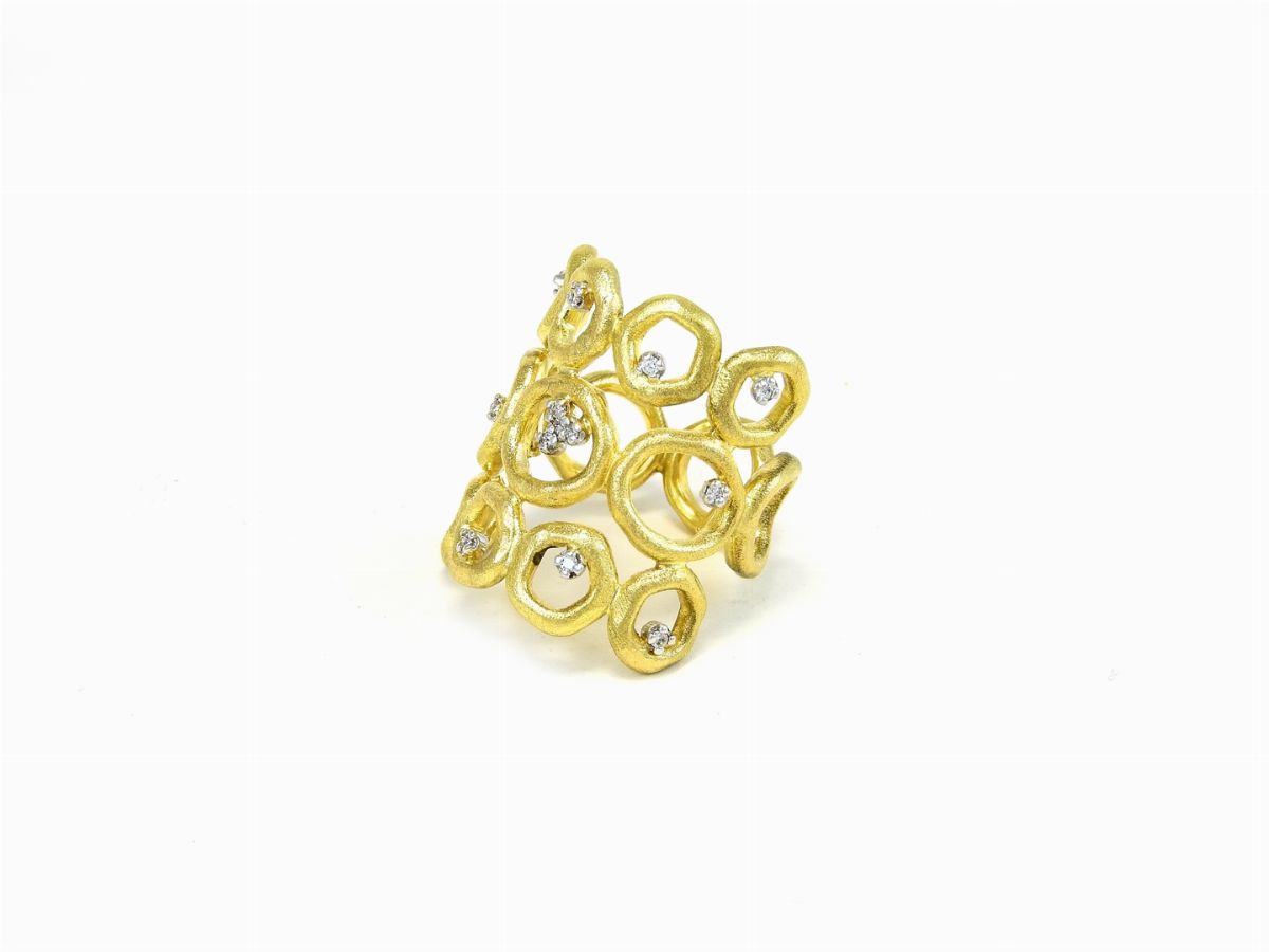 Anello Calgaro in Oro Giallo Satinato e Bianco con Diamanti