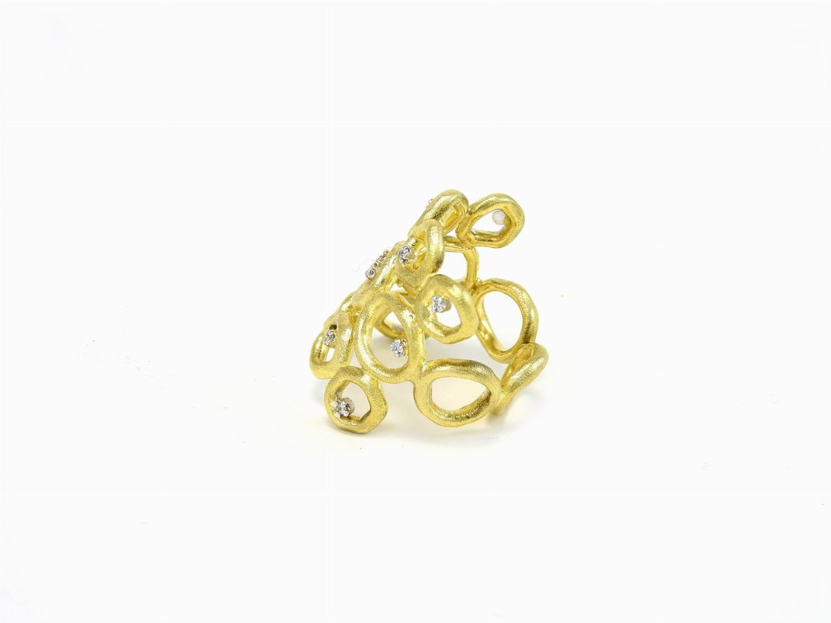 Anello Calgaro in Oro Giallo Satinato e Bianco con Diamanti