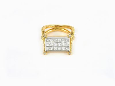 Anello in Oro Bianco e Giallo con Diamanti