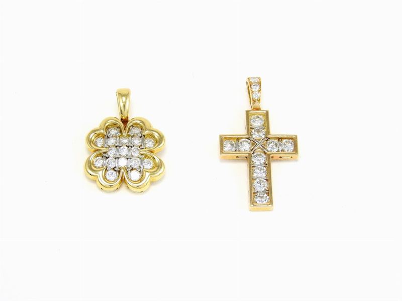 Due Pendenti Cartier in Oro Giallo e Diamanti