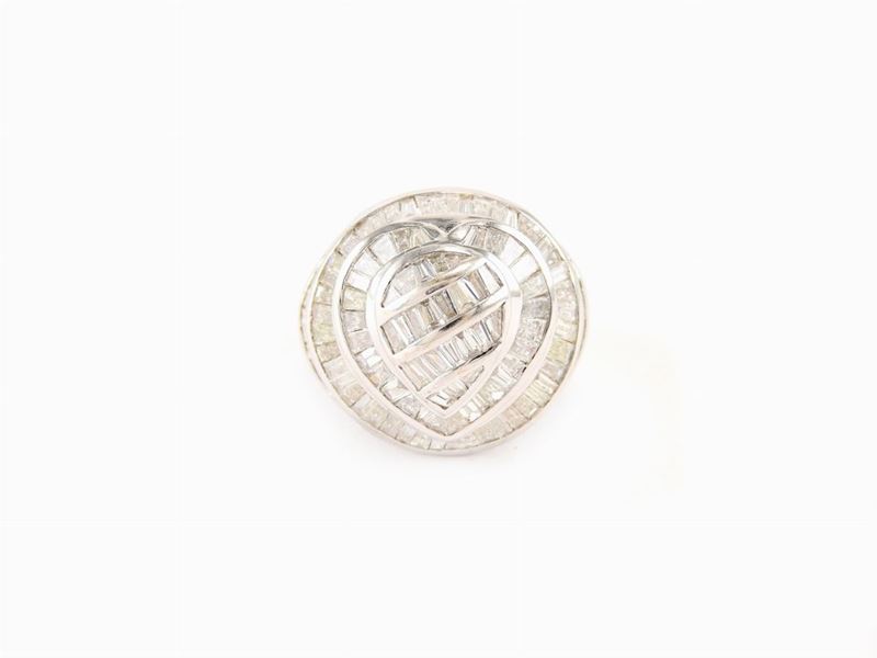 Anello in Oro Giallo con Diamanti