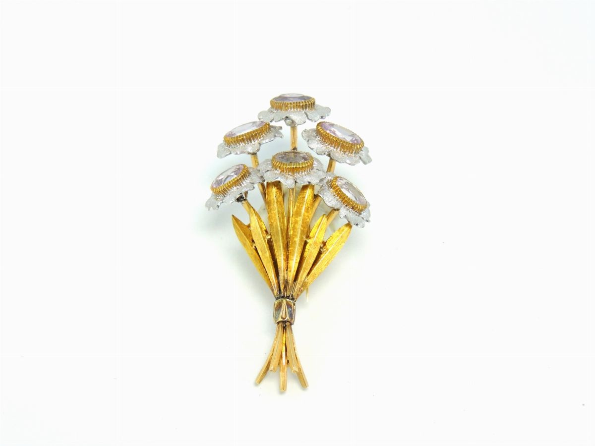 Spilla Mario Buccellati in Oro Giallo e Bianco Satinato con Ametiste Lilla
