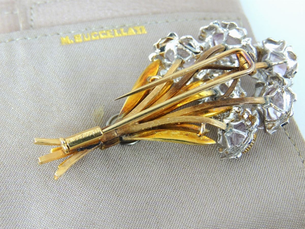 Spilla Mario Buccellati in Oro Giallo e Bianco Satinato con Ametiste Lilla