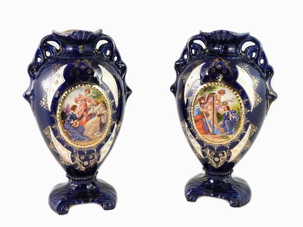 A Pair of Polychrome Pottery Vases  (Austria, 20th Century)  - Auction Forniture and Old Master Paintings - Second session - III - Maison Bibelot - Casa d'Aste Firenze - Milano