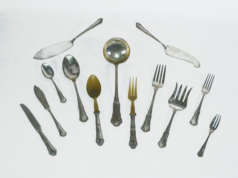 Servito di Posate in Argento