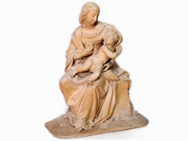 A Patinated Plaster Sculpture of the Virgin with the Child  - Auction Forniture and Old Master Paintings - Second session - III - Maison Bibelot - Casa d'Aste Firenze - Milano