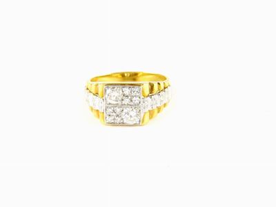 Anello in Oro Giallo e Bianco con Diamanti