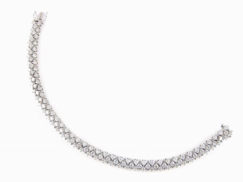 Bracciale a Maglia Morbida in Oro Bianco e Diamanti