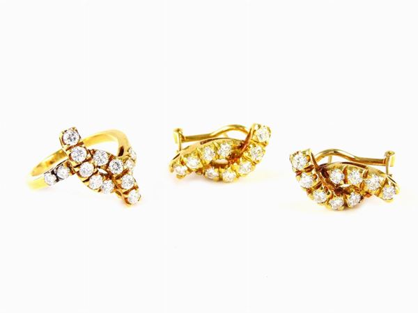 Demi parure yellow gold ring and earrings with diamonds