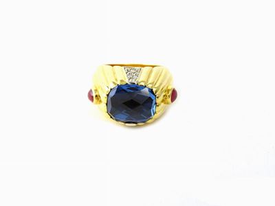 Anello in Oro Giallo, Diamanti, Topazio Azzurro e Rubini