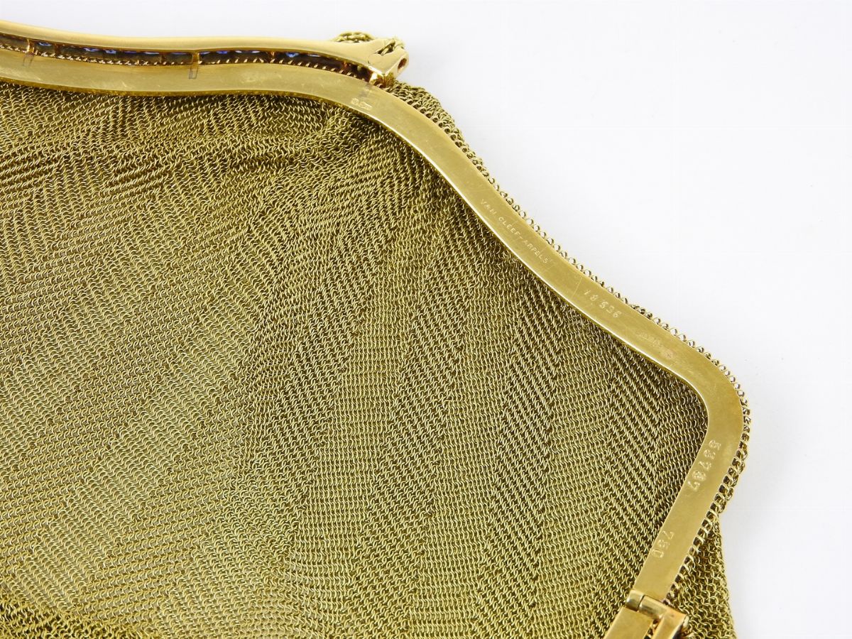Borsetta Van Cleef & Arpels in Oro Giallo e Zaffiri