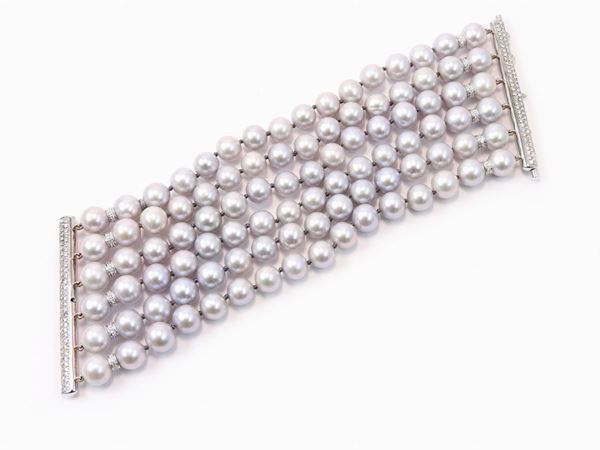Six strands cultivated grey pearls bracelet with white gold clasp and ornaments set with diamonds