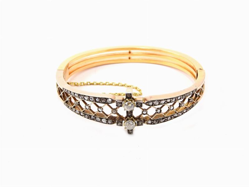Bracciale Rigido in Oro Giallo e Argento con Diamanti