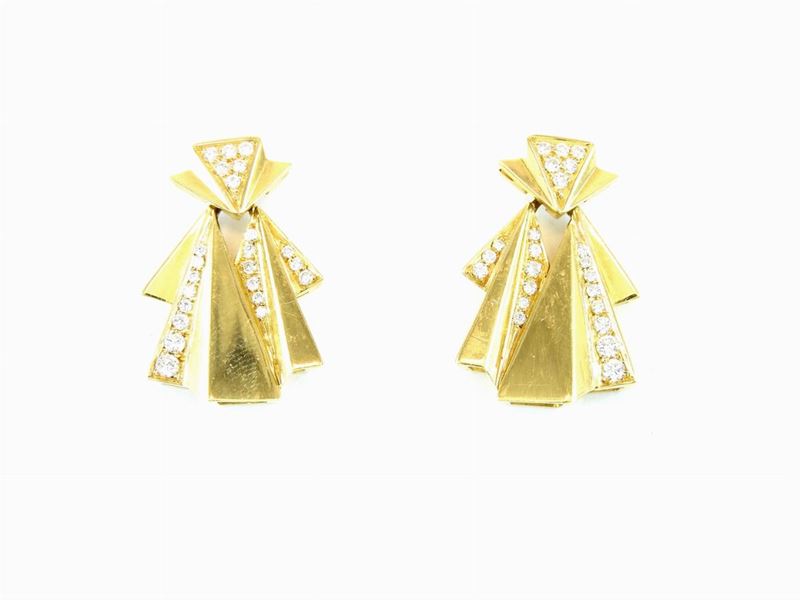 Orecchini Pendenti in Oro Giallo e Diamanti