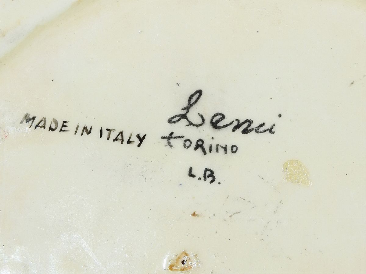 Dama con Colombe Lenci