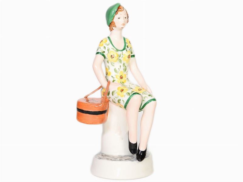Figura Femminile Seduta Lenci