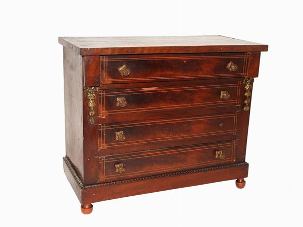 A Walnut Veneered Model of a Chest of Drawers  (19th Century)  - Auction Furniture and Old Master Paintings - First Session - II - Maison Bibelot - Casa d'Aste Firenze - Milano