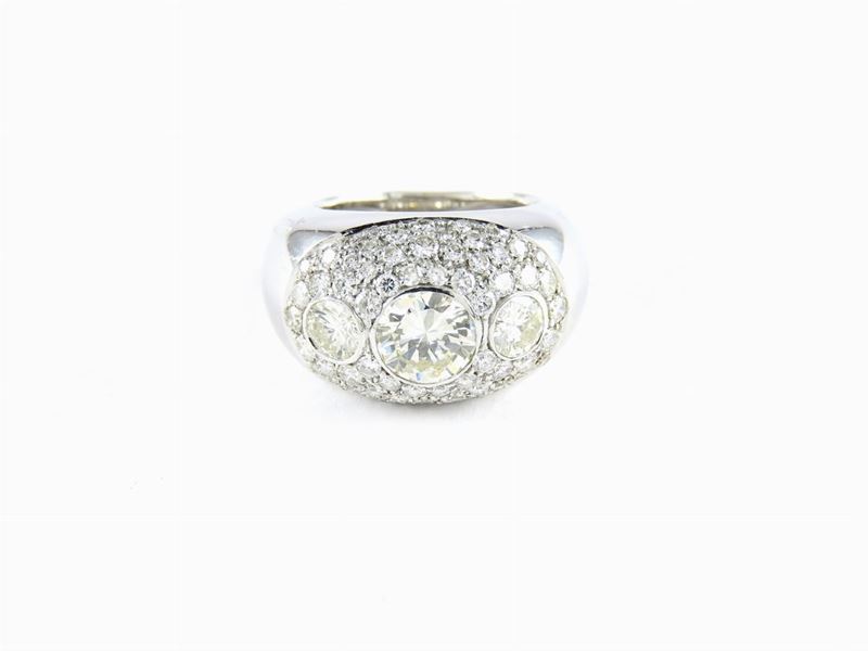 Anello a Fascia in Oro Bianco e Diamanti