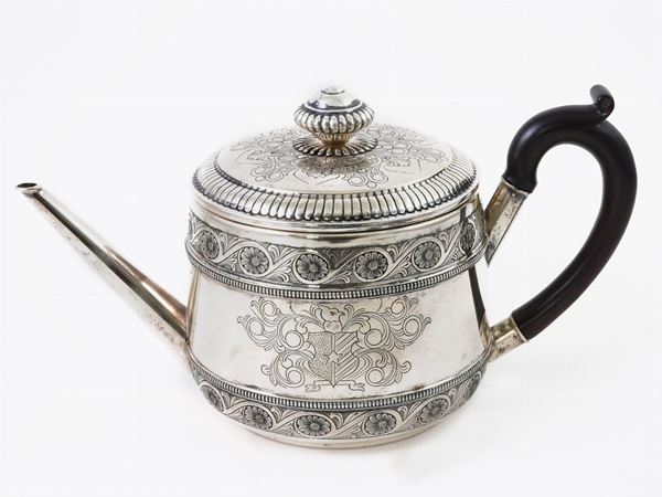 A Silver Teapot  - Auction Furniture and Old Master Paintings - First Session - II - Maison Bibelot - Casa d'Aste Firenze - Milano