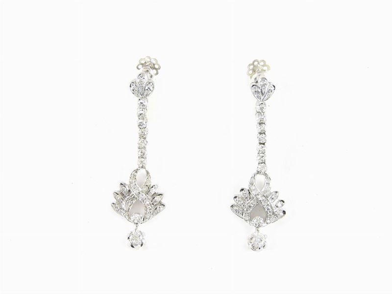 Orecchini Pendenti in Oro Bianco e Diamanti