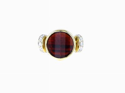 Anello in Oro Giallo e Bianco, Diamanti e Granato