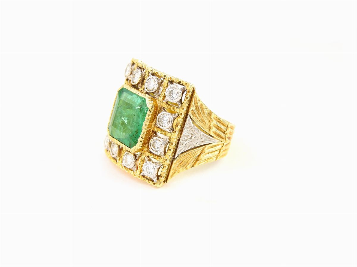Anello Mario Buccellati in Oro Giallo e Bianco, Diamanti e Smeraldo