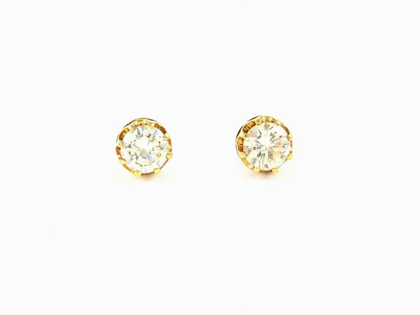 Yellow gold and diamonds earrings