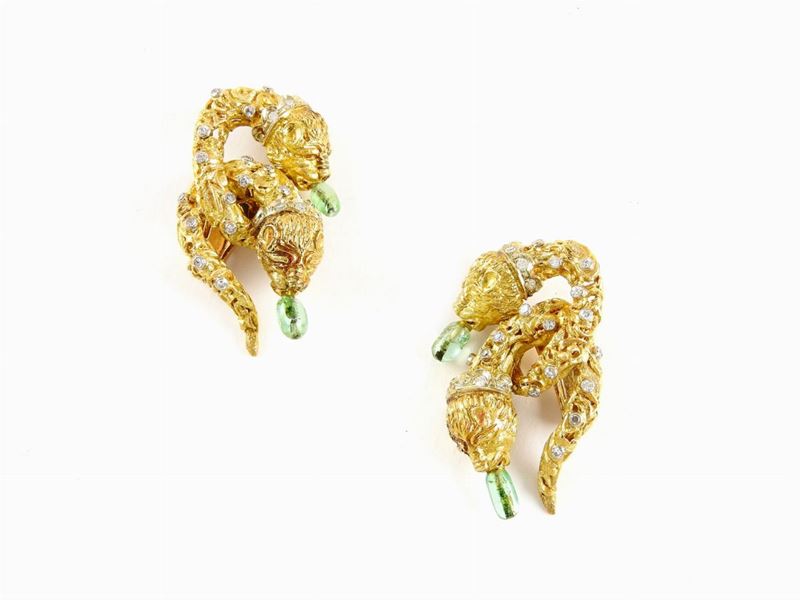 Orecchini Animalier in Oro Giallo e Bianco, Diamanti e Smeraldi