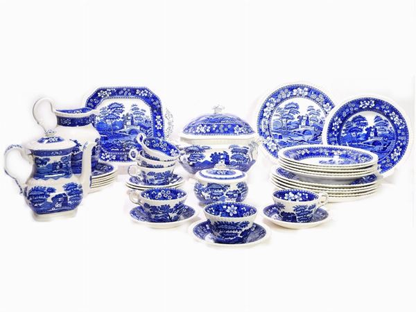 A Pottery Dish Set  (England, Copeland)  - Auction Forniture and Old Master Paintings - Second session - III - Maison Bibelot - Casa d'Aste Firenze - Milano