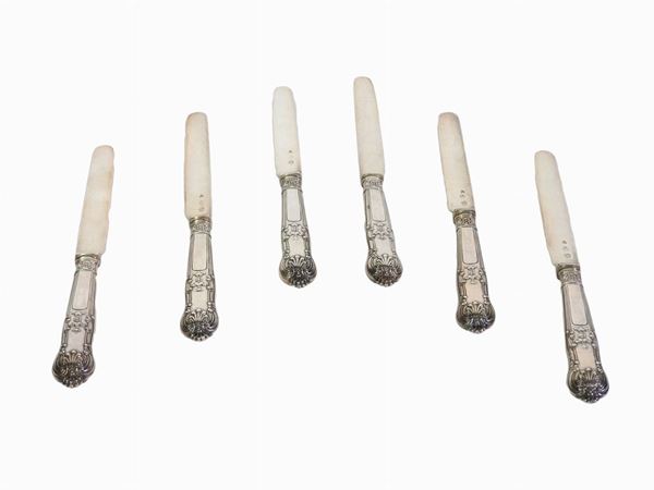 Serie di sei coltellini in argento